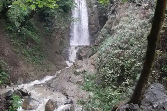 آبشار شیله وشت