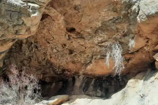 غار چاه مرمر