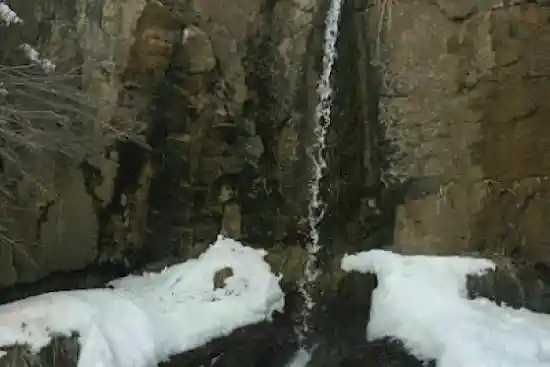 آبشار سرخوئیه