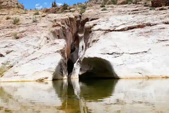 تنگه گلی هوک