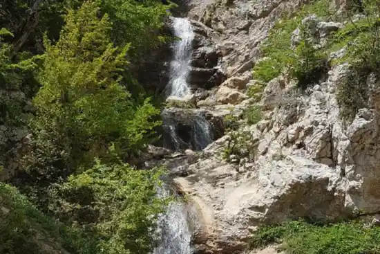 آبشار نام نیک