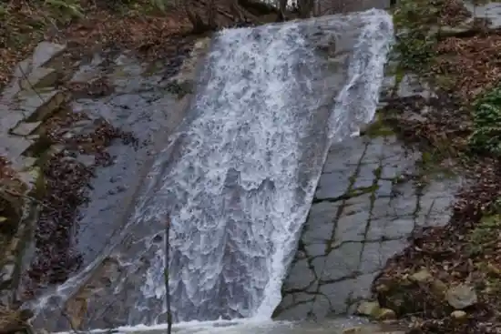 آبشار یکه سور