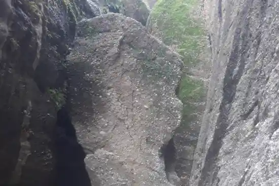 تنگه کول سرده