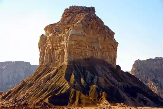 دره تندیس ها