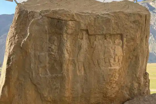 کتیبه خونگ اژدر