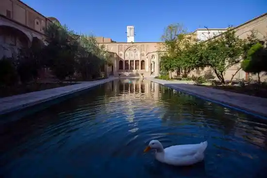 عمارت بروجردی ها