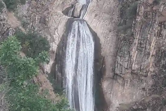 آبشار نهراب