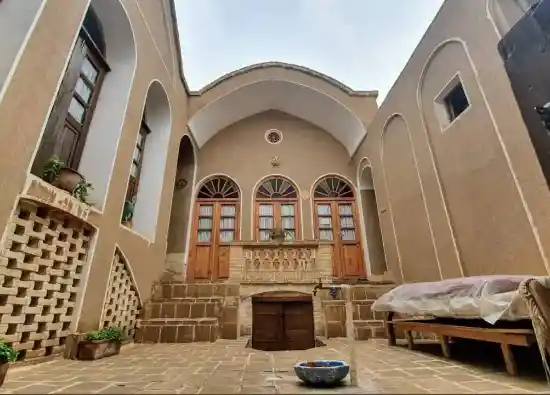 بوتیک هتل نقلی