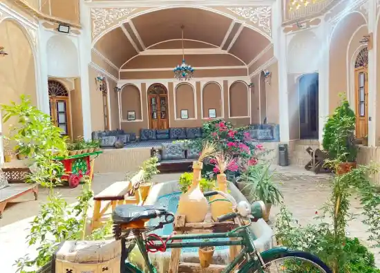 بوتیک هتل شیخداد