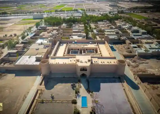 هتل قلعه وزیر