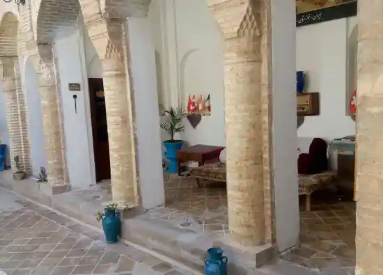 بوتیک هتل افضل