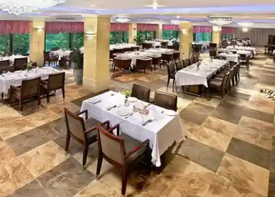 هتل اسپیناس