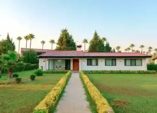 هتل جهانگردی خزرشهر