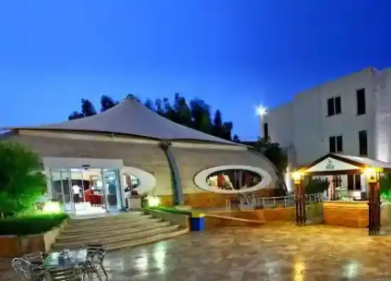 هتل تعطیلات کیش