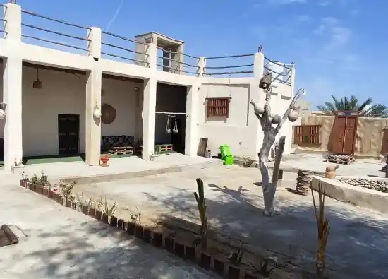 اقامتگاه بومگردی چیرا