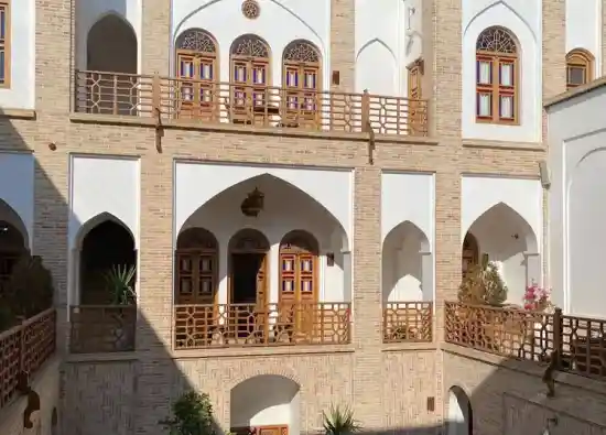 بوتیک هتل گیواک