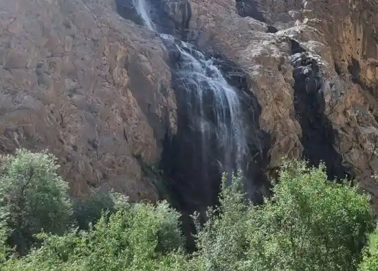 آبشار پازنان