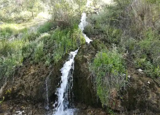 آبشار خادمانلو