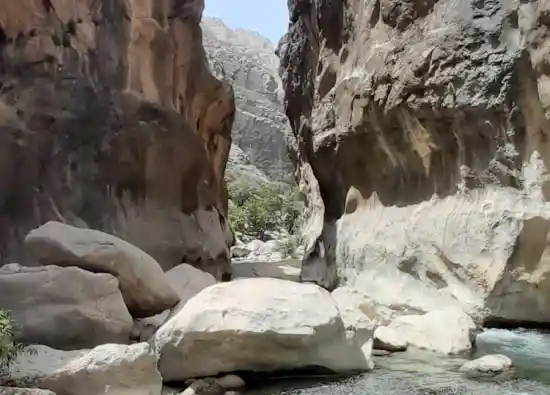 تنگه شاه نشین