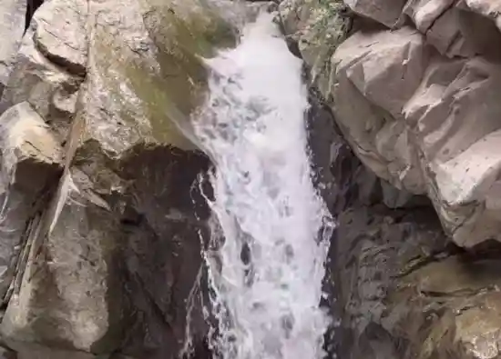 آبشار قبادلو