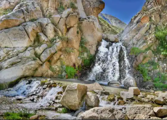 آبشار آق شیر شیر