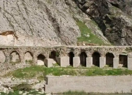 پل ساسانی پرین