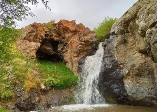 آبشار میره کی