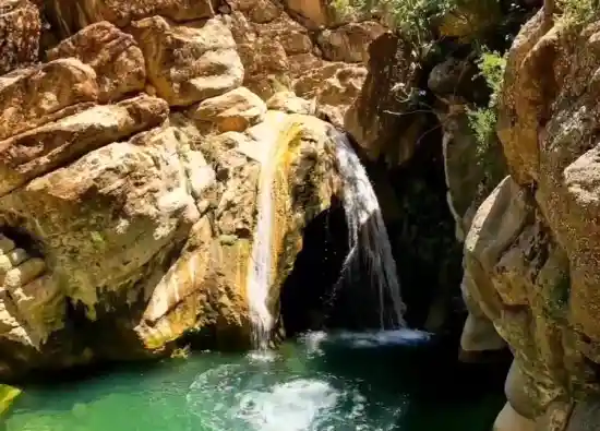 آبشار کموترلو