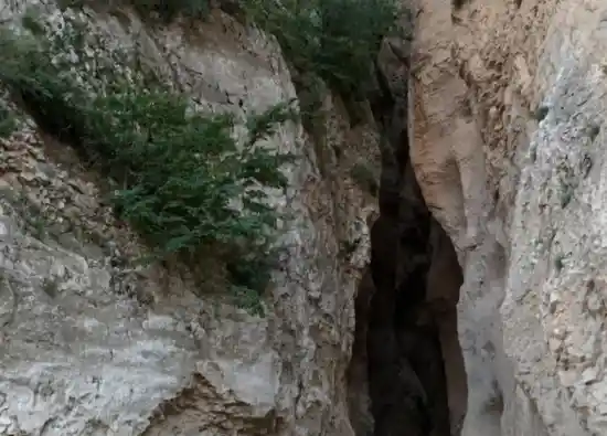 تنگه شمشیر بر