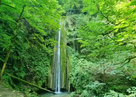 آبشار آلاشور