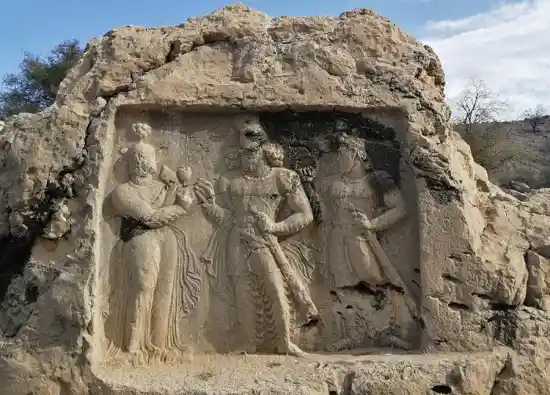 نقش برجسته تنگ قندیل