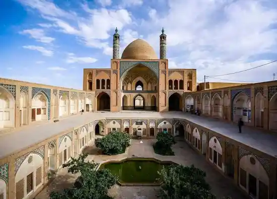 مسجد آقا بزرگ کاشان