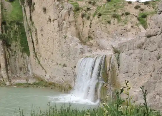 آبشار تنگ گولم