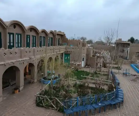 اقامتگاه بومگردی ورجاوند-1