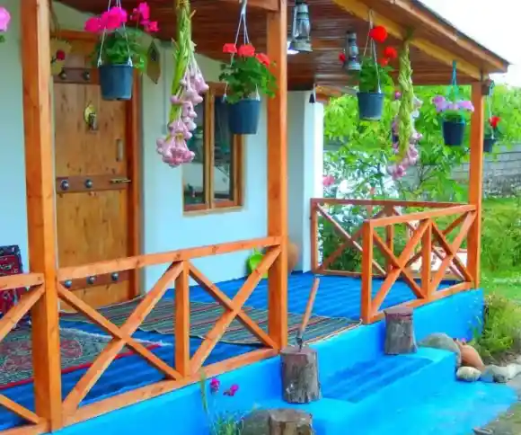 اقامتگاه بومگردی تختعلى-1