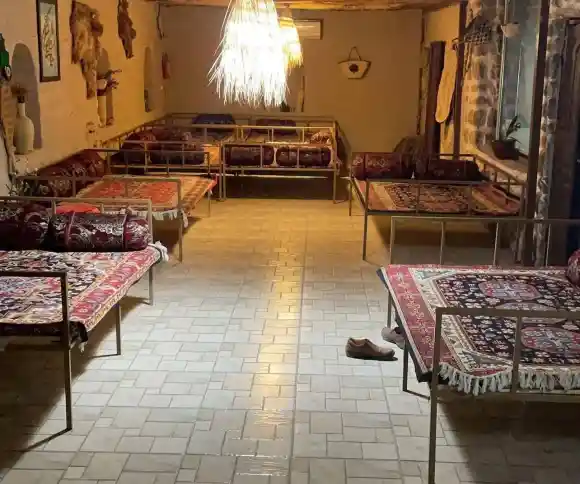 اقامتگاه بومگردی مهیبند-1