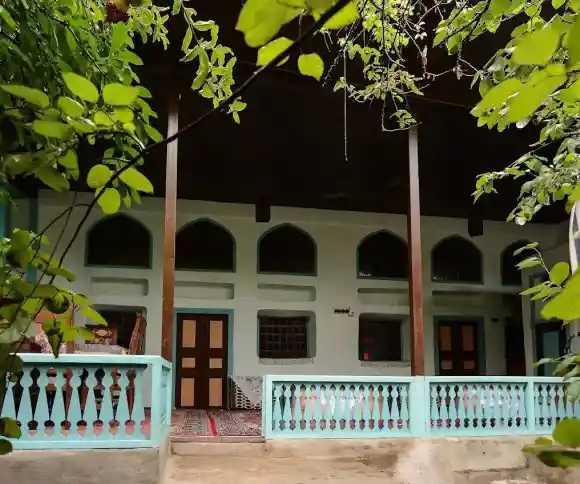 اقامتگاه سنتی دوراز-1