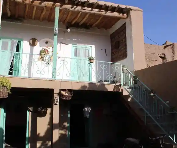 اقامتگاه بومگردی سبنی-1