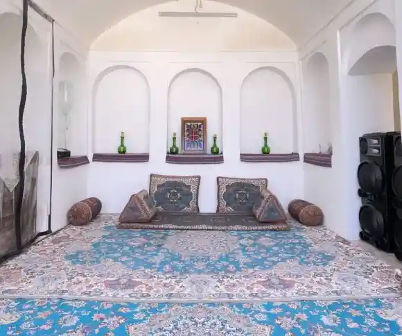 اقامتگاه بومگردی چقماق-1