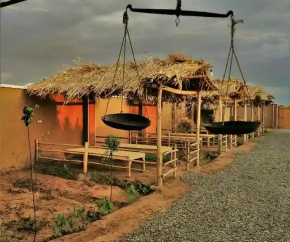 اقامتگاه بومگردی شبهای کاغذی-1