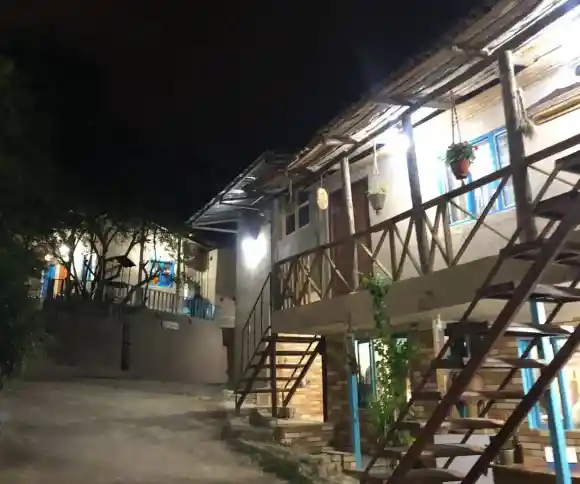 کلبه یاقوت-1