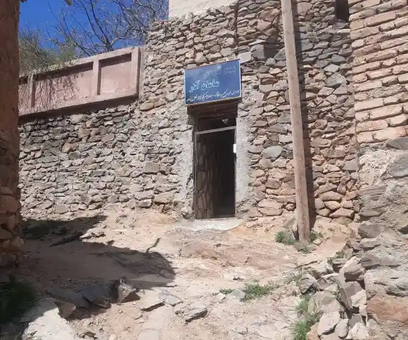 اقامتگاه بومگردی مامان آذر-1