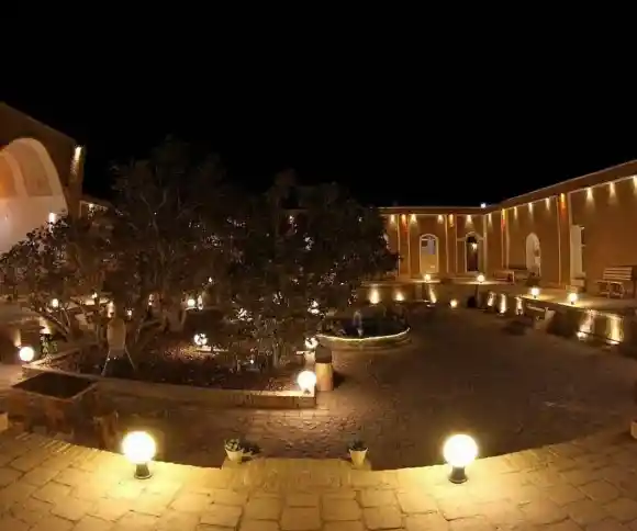 اقامتگاه بومگردی ستاره کویر-1