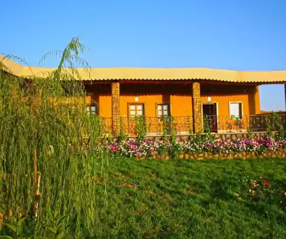 اقامتگاه بومگردی کسری-1