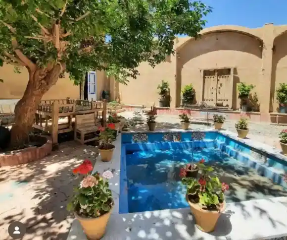 اقامتگاه سنتی خانه باباخان-1