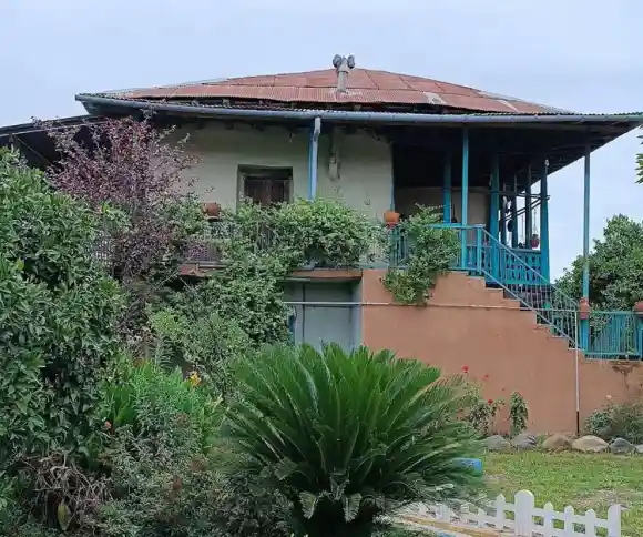 اقامتگاه بومگردی کندوج-1