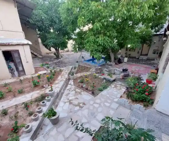 اقامتگاه بومگردی پیرغار-1