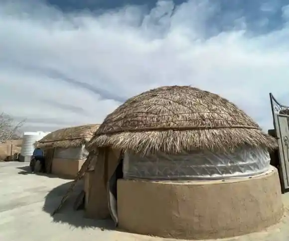 اقامتگاه بومگردی ستاره کویر خوریان-1