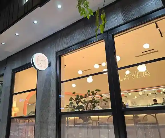 کافه لاویدا-1