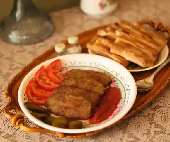 کافه ماکاجونی-1